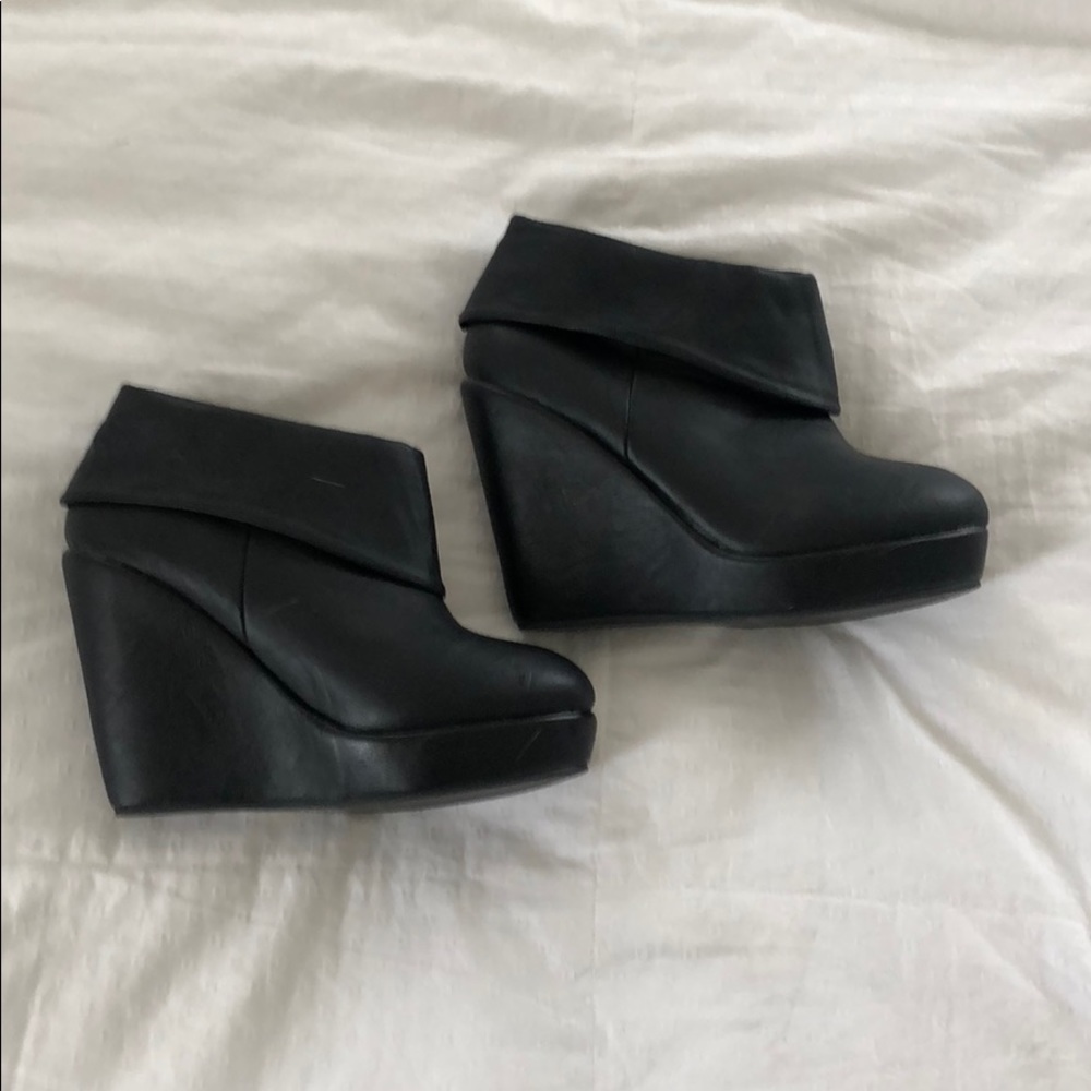Forever 21 Black Wedges